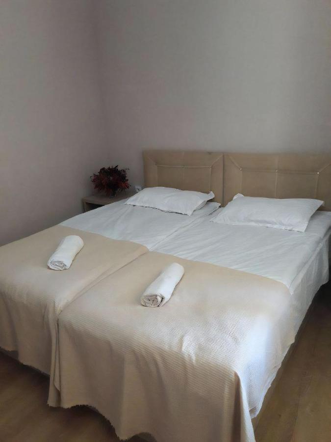 Guest House Mari30 Mestia Exterior photo