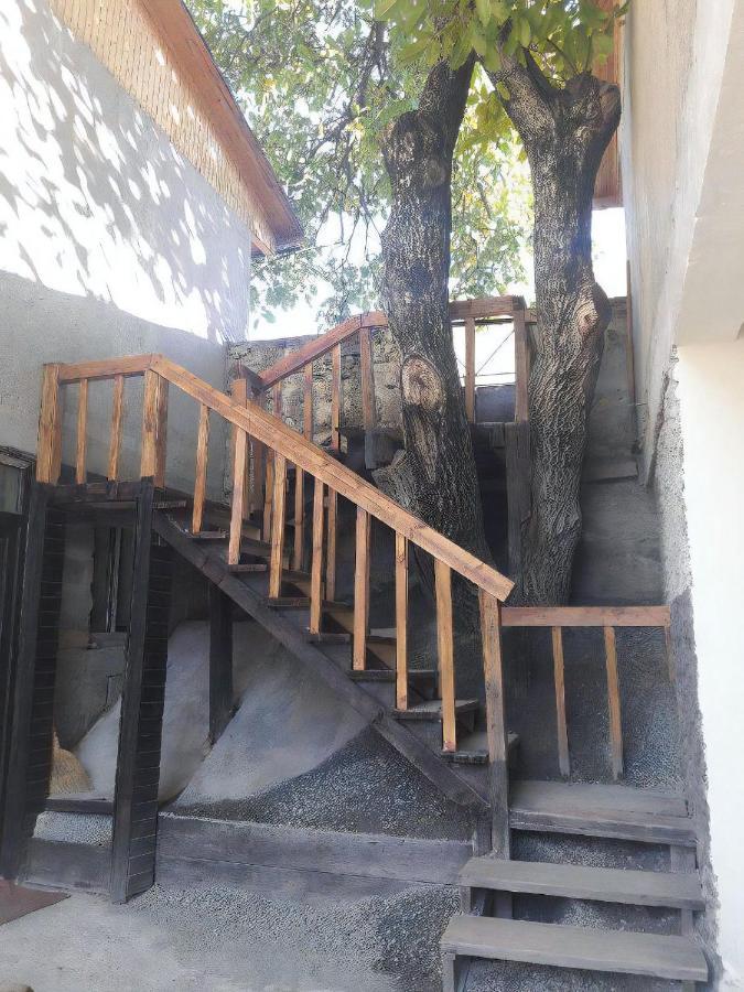 Guest House Mari30 Mestia Exterior photo